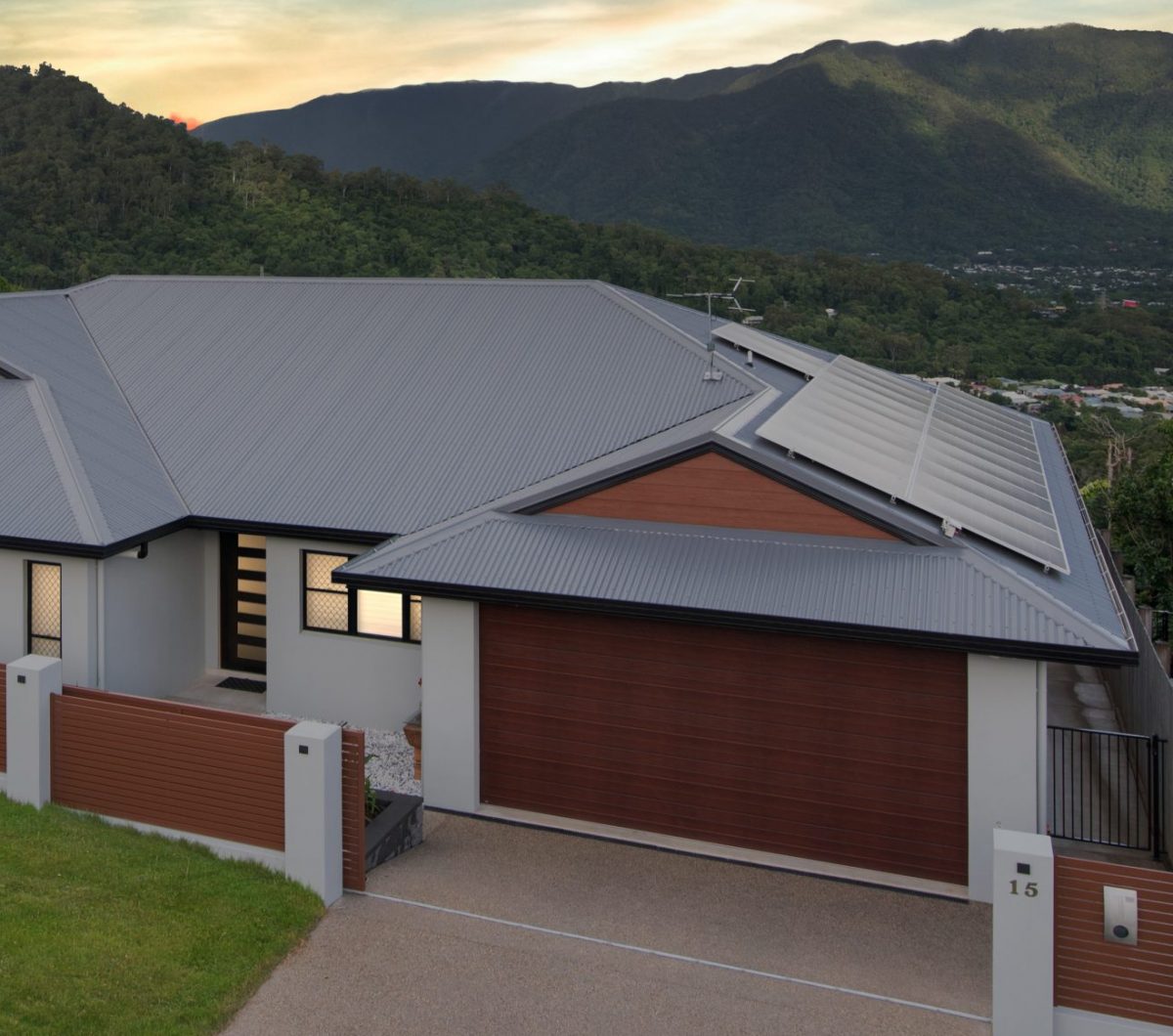Split-Level vs. Double-Storey – Which Suits Your Site